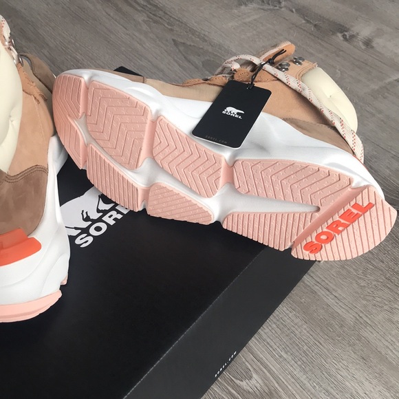 NWB Sorel Women's Kinetic RNEGD Conquest Waterproof Boot - Tawny Buff/Canoe - Picture 10 of 10